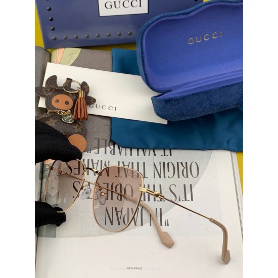 Gucci SUNGLASSES