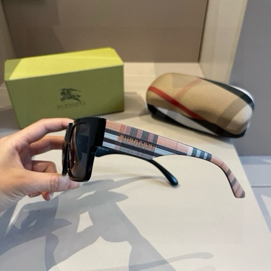 BURBERRY SUNGLASSES