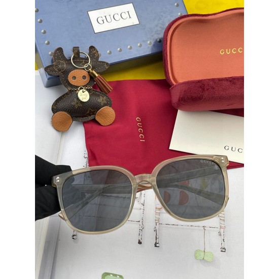 Gucci SUNGLASSES