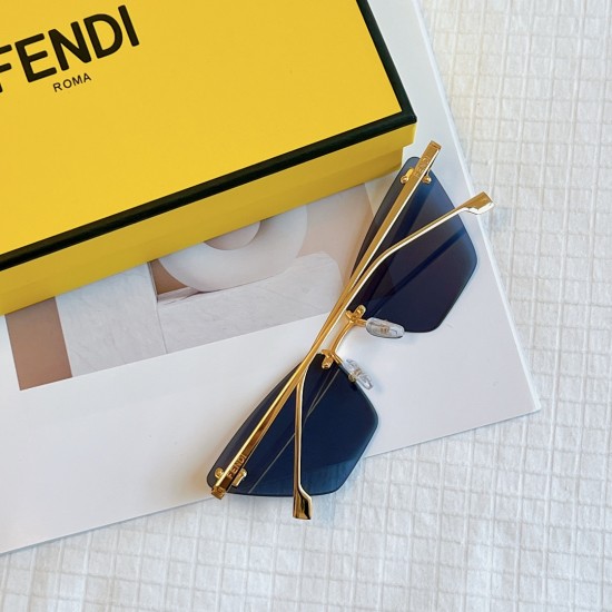 FENDI SUNGLASSES