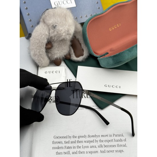 Gucci SUNGLASSES