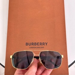 BURBERRY SUNGLASSES