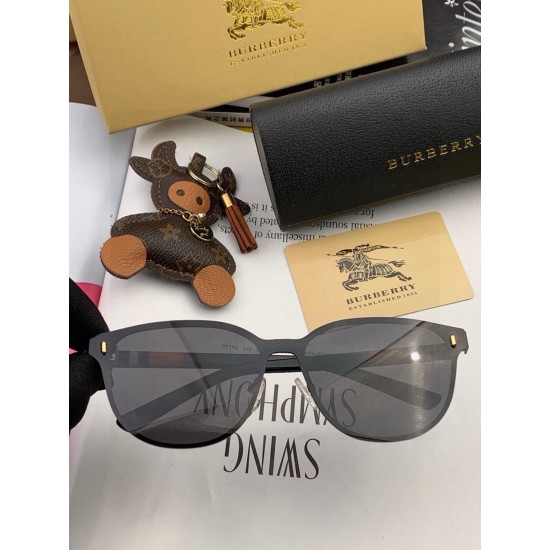 BURBERRY SUNGLASSES