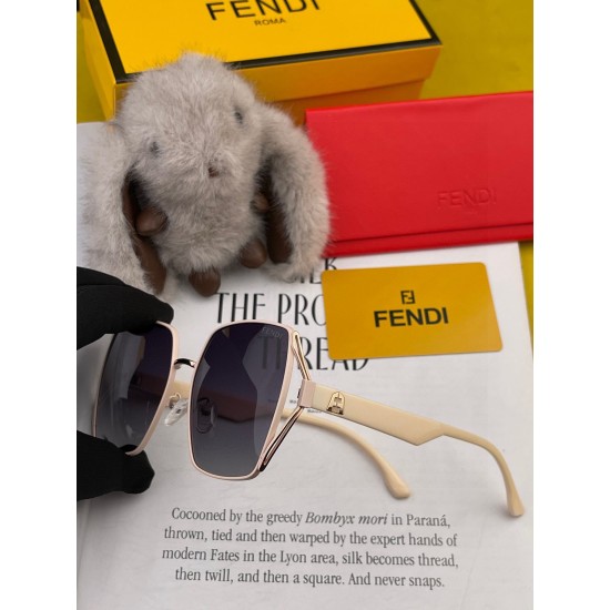 FENDI SUNGLASSES