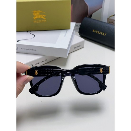 BURBERRY SUNGLASSES