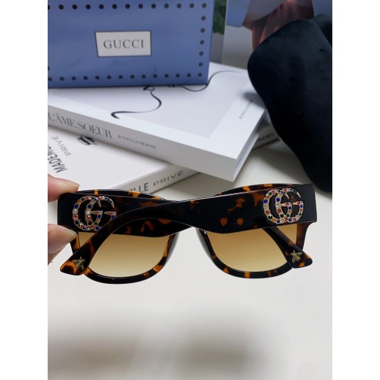 Gucci SUNGLASSES