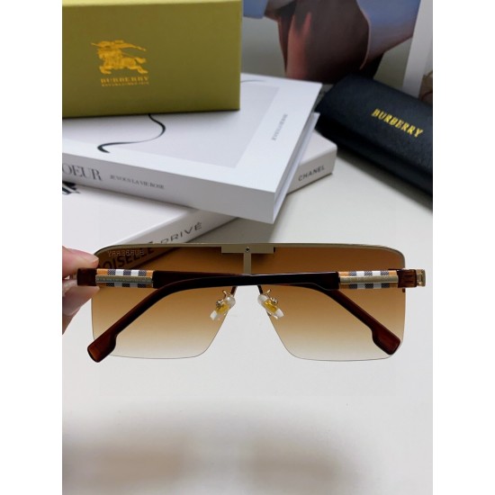 BURBERRY SUNGLASSES
