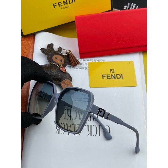 FENDI SUNGLASSES