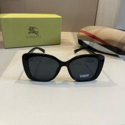 BURBERRY SUNGLASSES