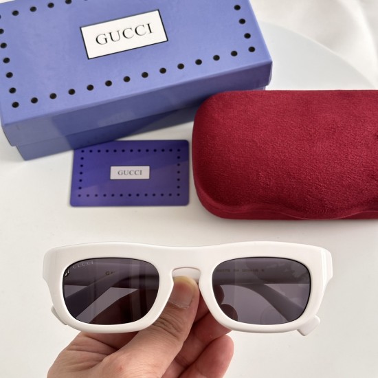 Gucci SUNGLASSES