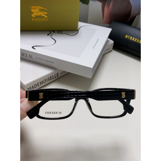 BURBERRY SUNGLASSES