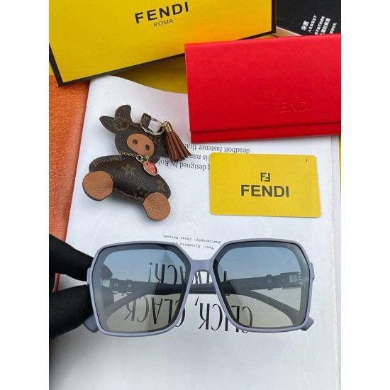 FENDI SUNGLASSES