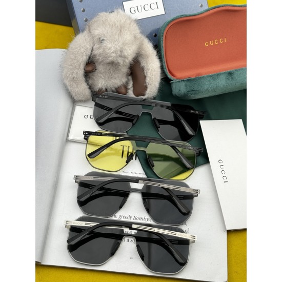 Gucci SUNGLASSES