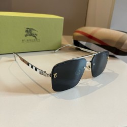 BURBERRY SUNGLASSES