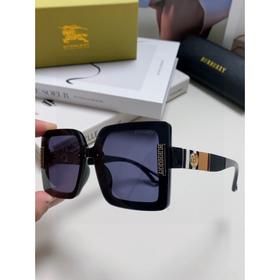 BURBERRY SUNGLASSES