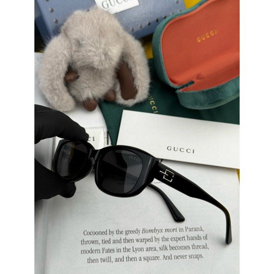 Gucci SUNGLASSES