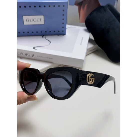Gucci SUNGLASSES