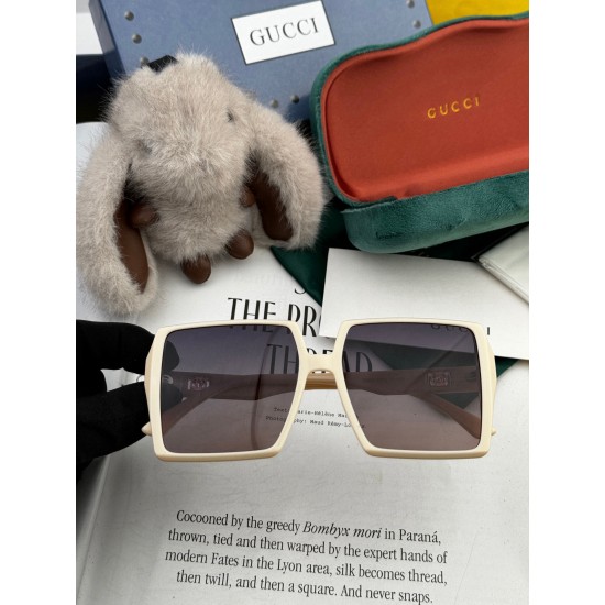 Gucci SUNGLASSES