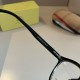 BURBERRY SUNGLASSES