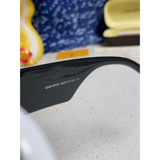 LV SUNGLASSES