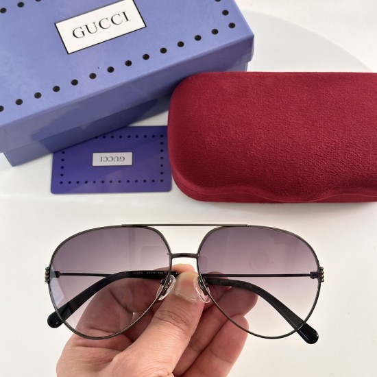 Gucci SUNGLASSES