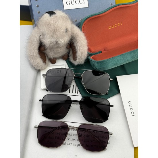 Gucci SUNGLASSES