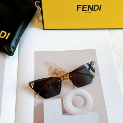 FENDI SUNGLASSES