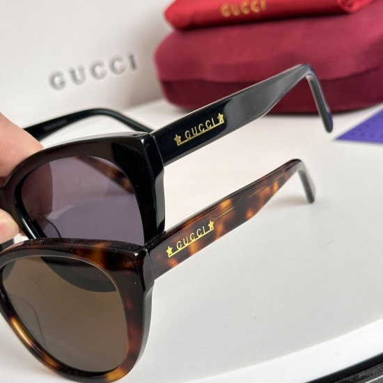 Gucci SUNGLASSES