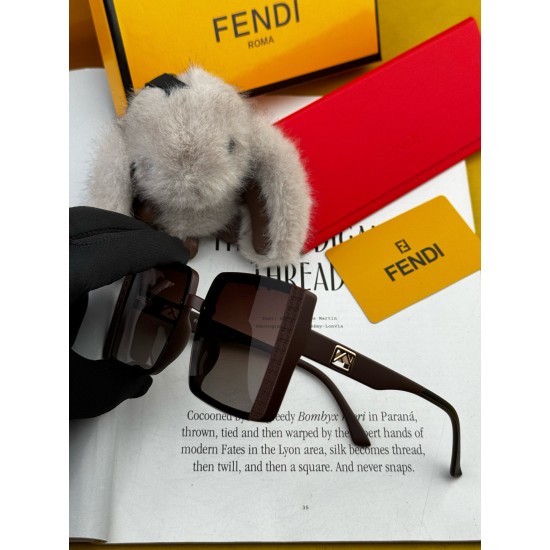 FENDI SUNGLASSES