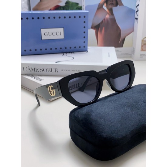 Gucci SUNGLASSES