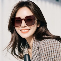 BURBERRY SUNGLASSES