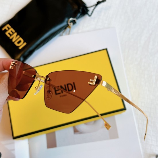 FENDI SUNGLASSES