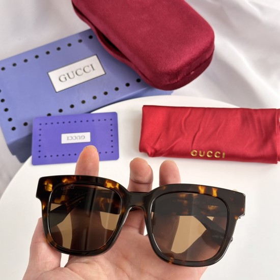 Gucci SUNGLASSES