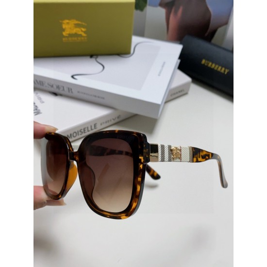 BURBERRY SUNGLASSES