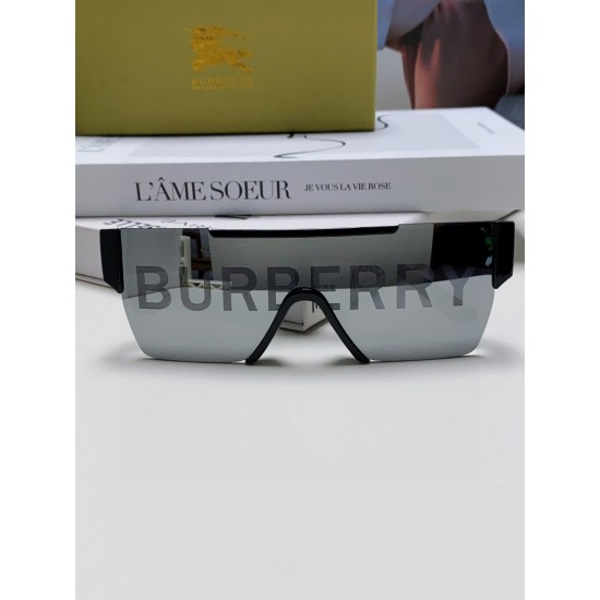 BURBERRY SUNGLASSES