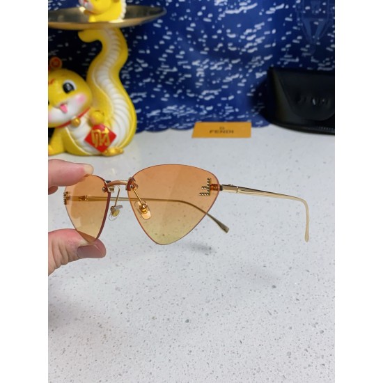 FENDI SUNGLASSES