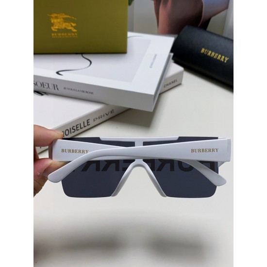 BURBERRY SUNGLASSES