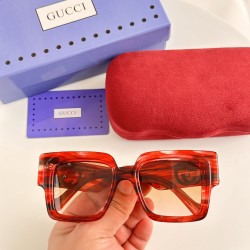 Gucci SUNGLASSES