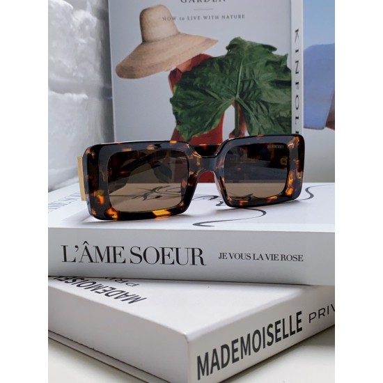 BURBERRY SUNGLASSES