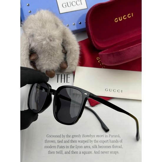 Gucci SUNGLASSES