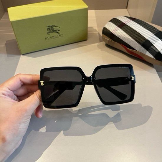 BURBERRY SUNGLASSES