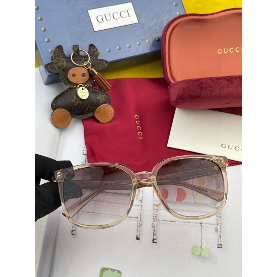 Gucci SUNGLASSES