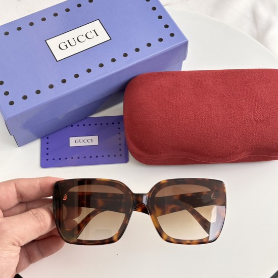 Gucci SUNGLASSES