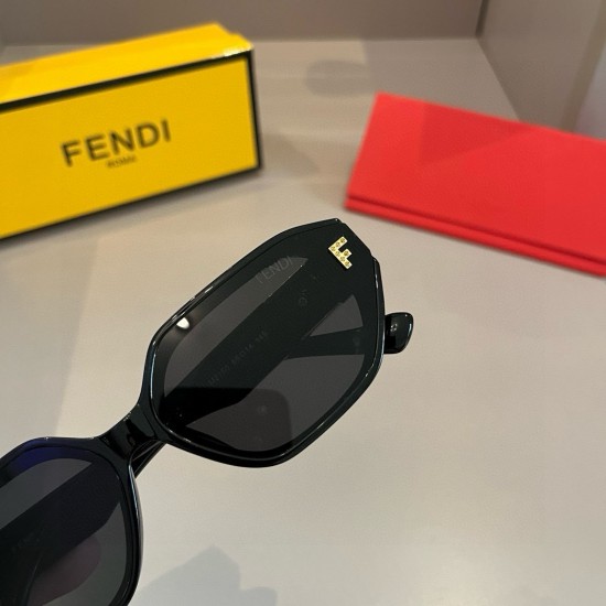 FENDI SUNGLASSES