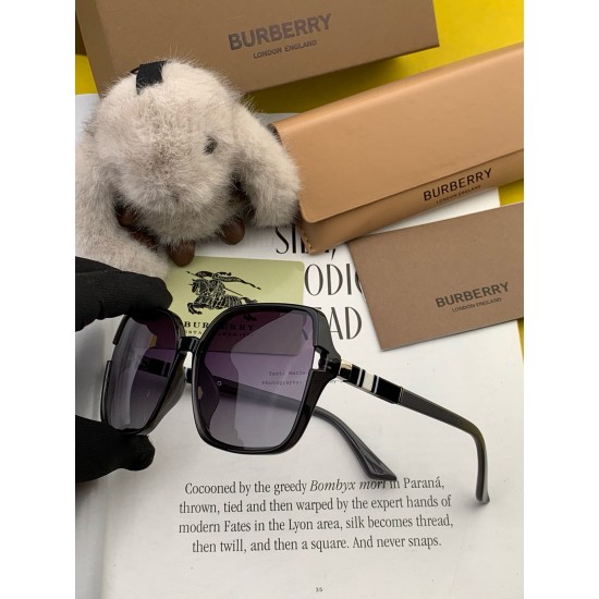 BURBERRY SUNGLASSES