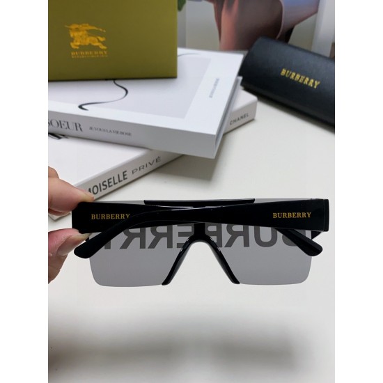 BURBERRY SUNGLASSES