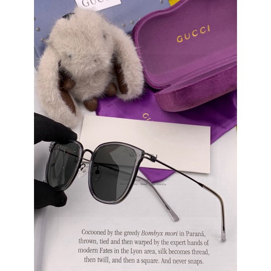 Gucci SUNGLASSES