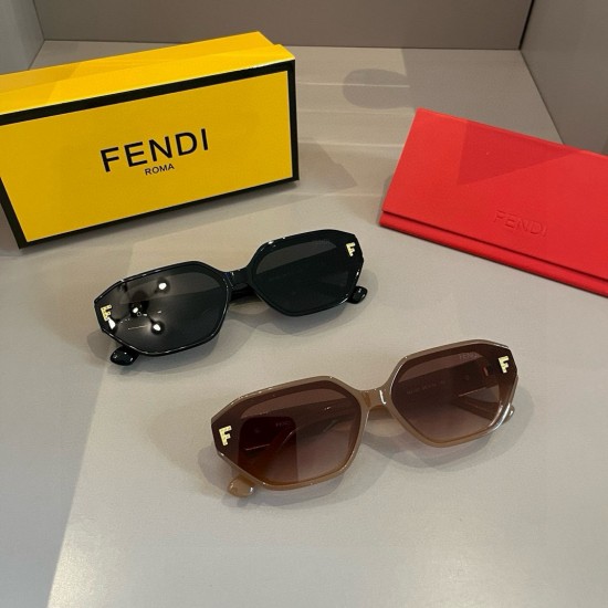 FENDI SUNGLASSES