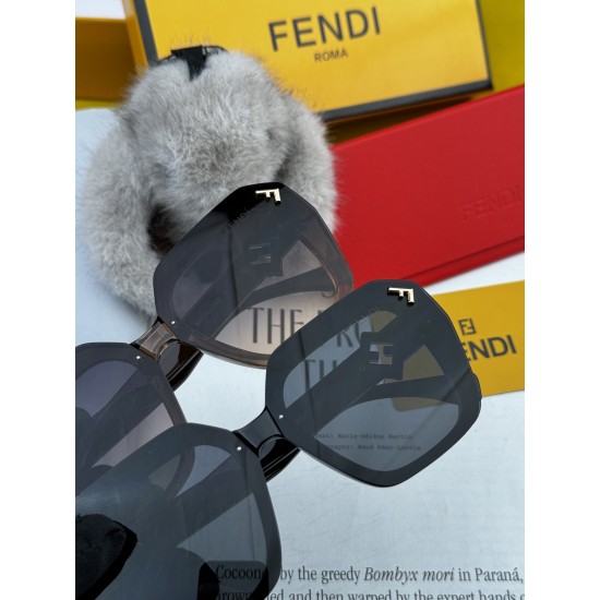 FENDI SUNGLASSES