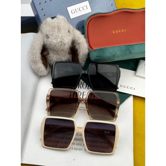 Gucci SUNGLASSES
